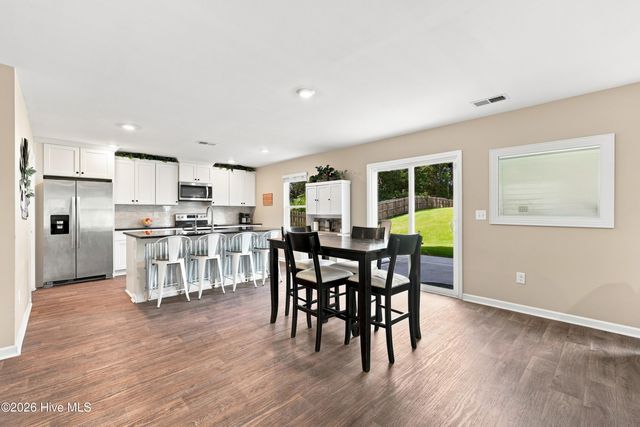 420 High Ridge Court, Sneads Ferry, NC 28460