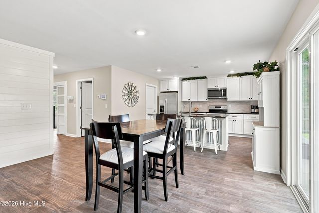 420 High Ridge Court, Sneads Ferry, NC 28460