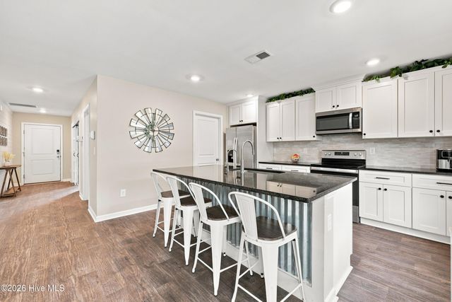 420 High Ridge Court, Sneads Ferry, NC 28460