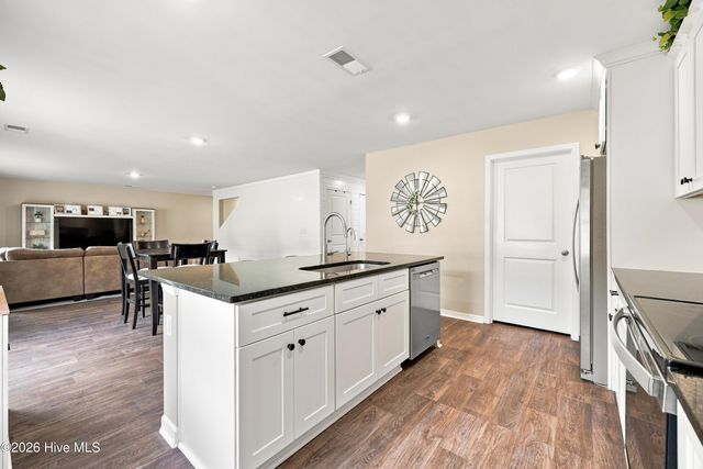 420 High Ridge Court, Sneads Ferry, NC 28460