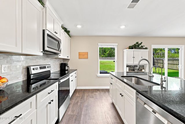 420 High Ridge Court, Sneads Ferry, NC 28460