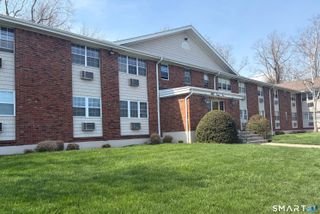 1000 Knapps Highway 14, Fairfield, CT 06825