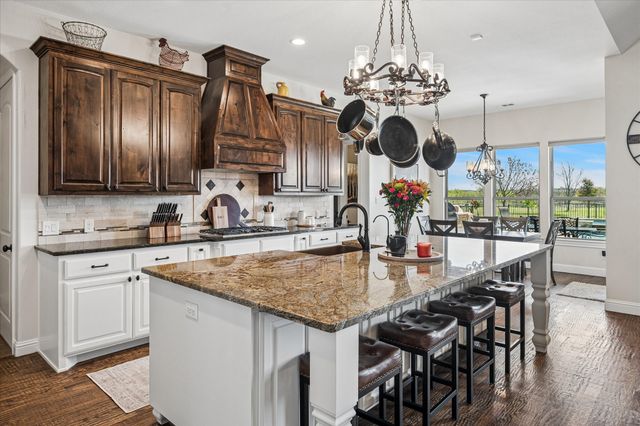4076 Preston Lakes Circle, Celina, TX 75009