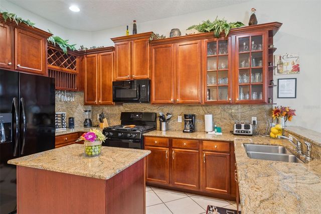 7950 SEA PEARL CIRCLE, Kissimmee, FL 34747
