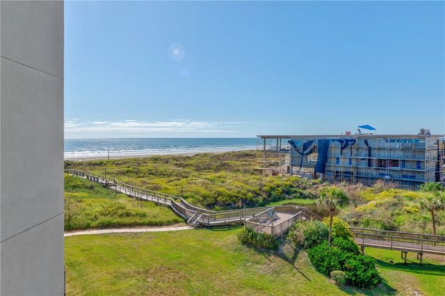 800 Sandcastle Dr 307, Port Aransas, TX 78373