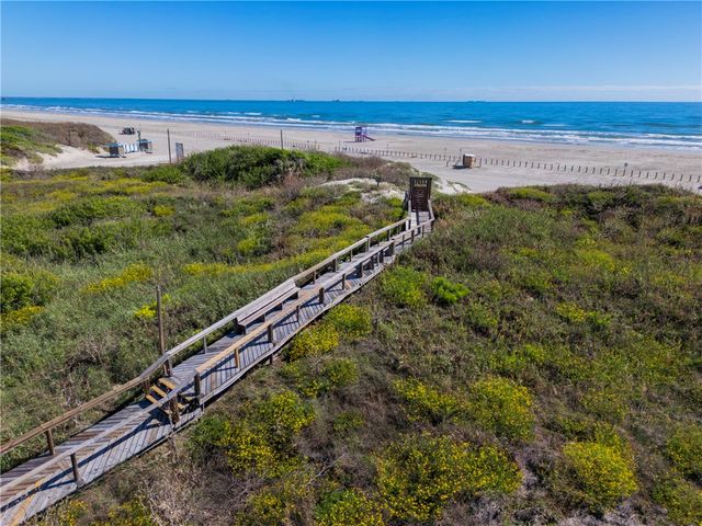 800 Sandcastle Dr 307, Port Aransas, TX 78373