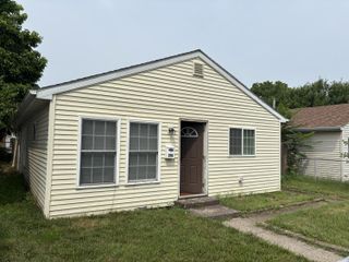 210 Pleasant Avenue, Michigan City, IN 46360