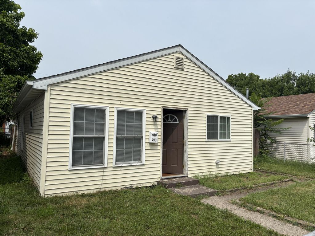 210 Pleasant Avenue, Michigan City, IN 46360