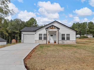 174 Blackman Circle, Cowpens, SC 29330