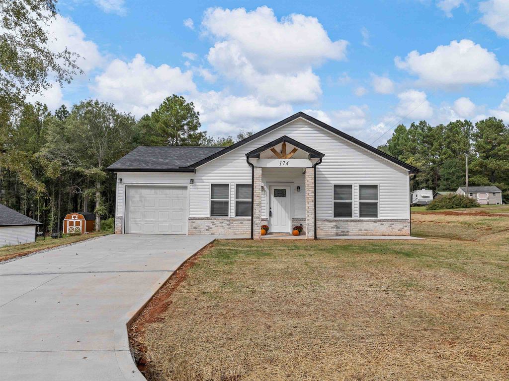 174 Blackman Circle, Cowpens, SC 29330