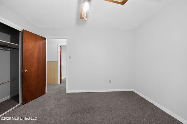 1136 Woodville Drive, Jackson, MS 39212