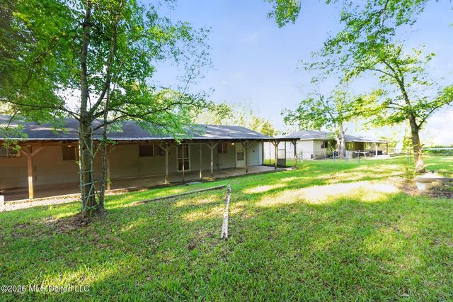 1136 Woodville Drive, Jackson, MS 39212