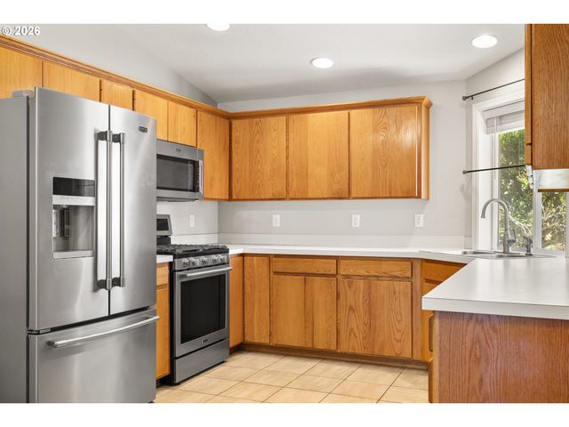 1828 TECUMSEH St, Keizer, OR 97303