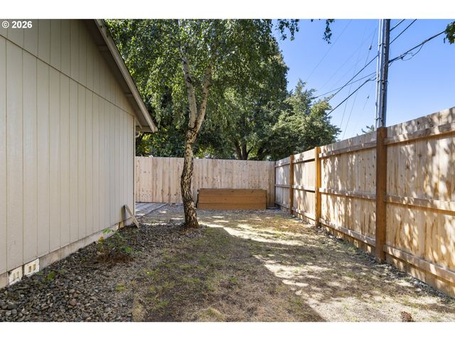 1828 TECUMSEH St, Keizer, OR 97303