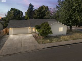 1828 TECUMSEH St, Keizer, OR 97303