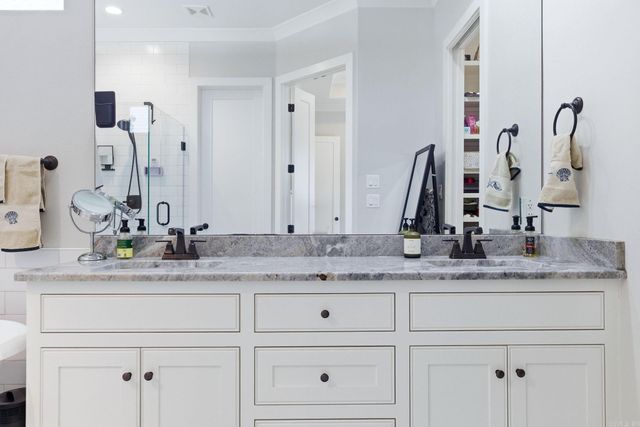 7 Tupelo Court, Little Rock, AR 72223