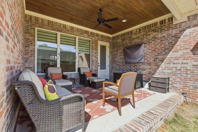 7 Tupelo Court, Little Rock, AR 72223