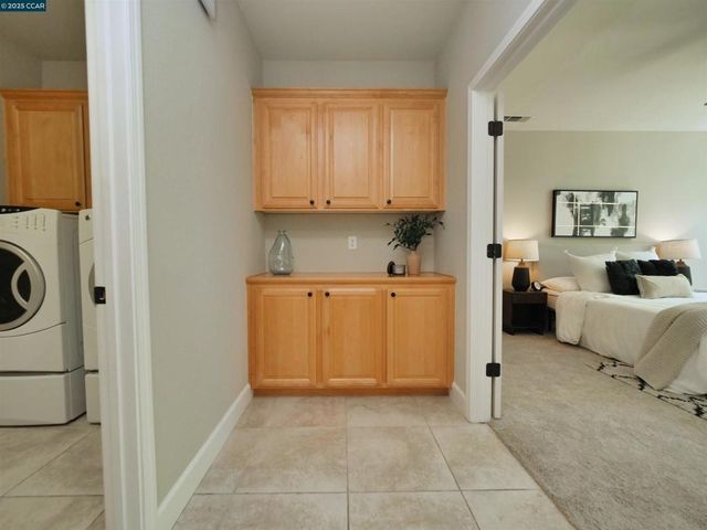 335 Suez Canal Lane, Sacramento, CA 95834