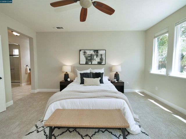 335 Suez Canal Lane, Sacramento, CA 95834