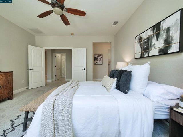 335 Suez Canal Lane, Sacramento, CA 95834