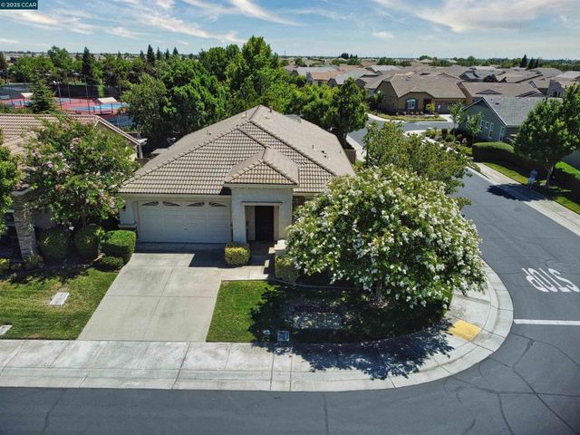 335 Suez Canal Lane, Sacramento, CA 95834