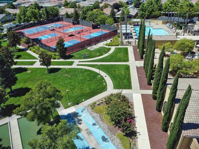 335 Suez Canal Lane, Sacramento, CA 95834