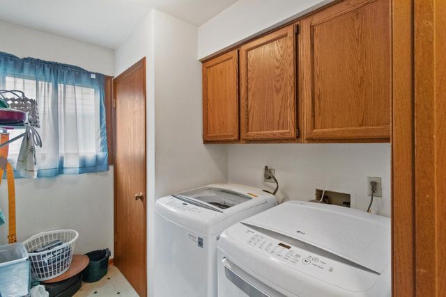 6420 W Dodge PLACE, Milwaukee, WI 53220