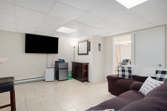 9 Halton Street, Providence, RI 02907