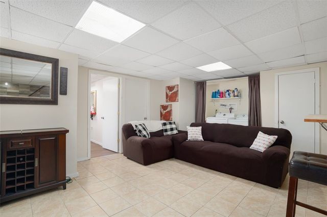 9 Halton Street, Providence, RI 02907