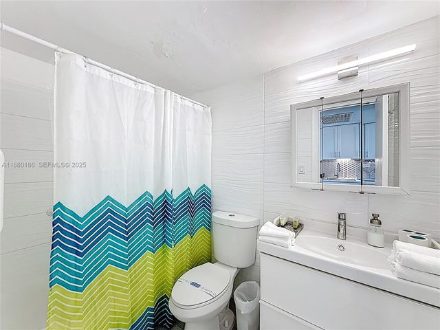 19201 Collins Avenue 636, Sunny Isles Beach, FL 33160