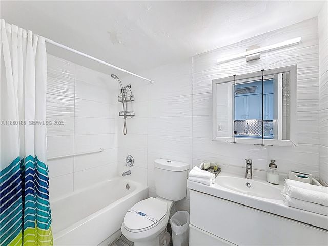 19201 Collins Avenue 636, Sunny Isles Beach, FL 33160