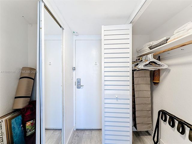 19201 Collins Avenue 636, Sunny Isles Beach, FL 33160