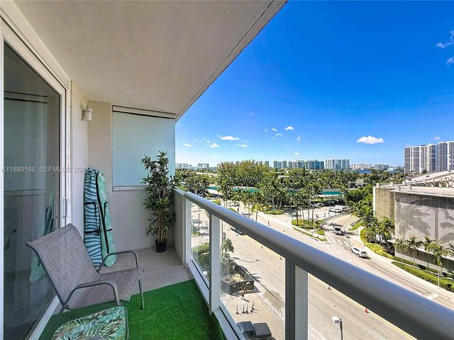 19201 Collins Avenue 636, Sunny Isles Beach, FL 33160