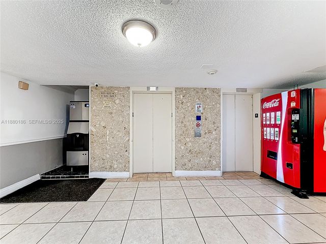 19201 Collins Avenue 636, Sunny Isles Beach, FL 33160