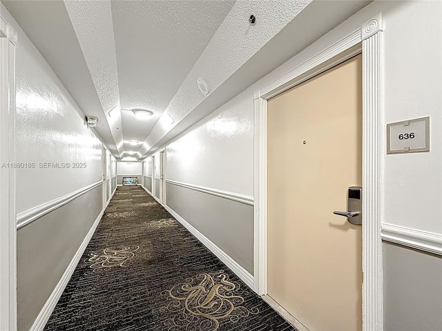 19201 Collins Avenue 636, Sunny Isles Beach, FL 33160