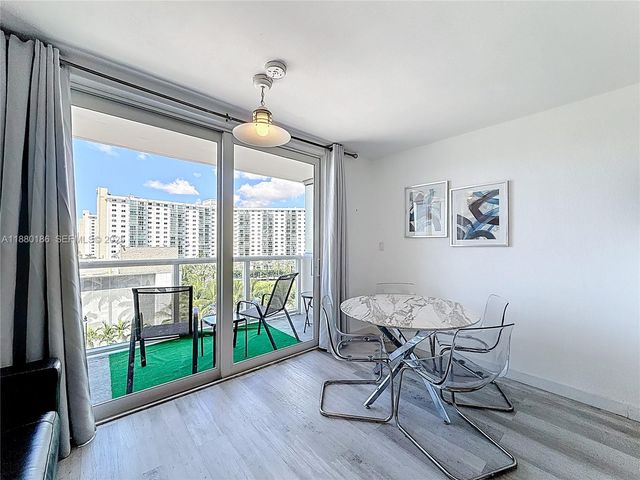 19201 Collins Avenue 636, Sunny Isles Beach, FL 33160