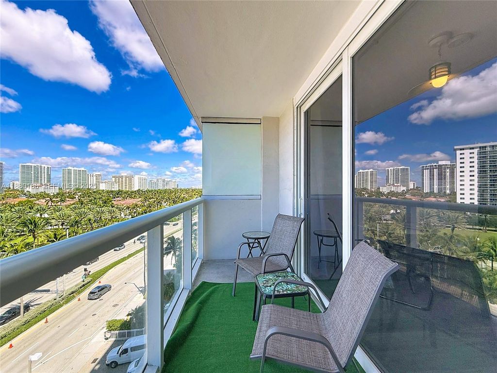 19201 Collins Avenue 636, Sunny Isles Beach, FL 33160