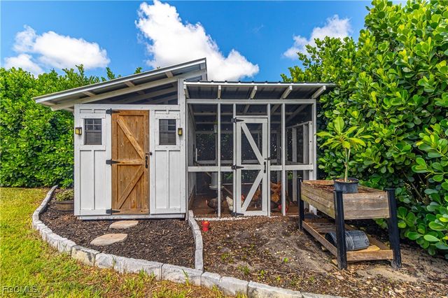 138 Zenith CIR, Fort Myers, FL 33913