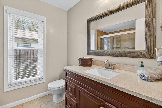 3903 DUNAIRE DRIVE, Valrico, FL 33596