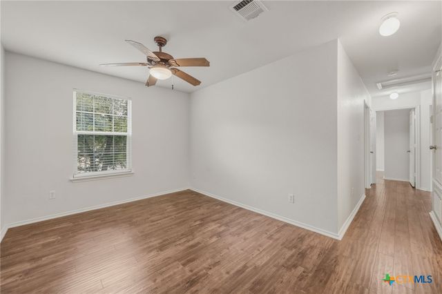 109 Comal Cove, Elgin, TX 78621