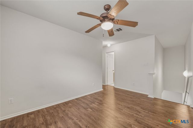 109 Comal Cove, Elgin, TX 78621