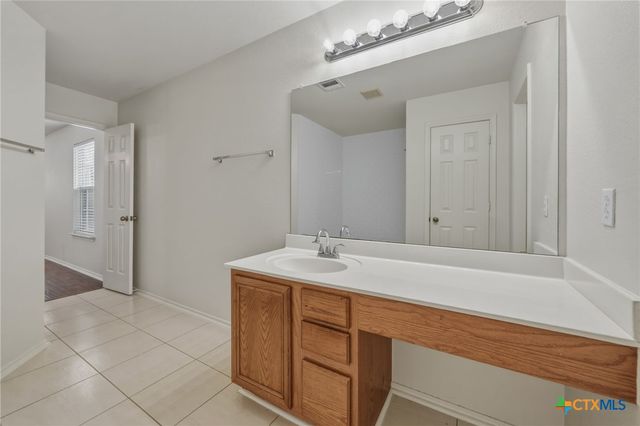 109 Comal Cove, Elgin, TX 78621
