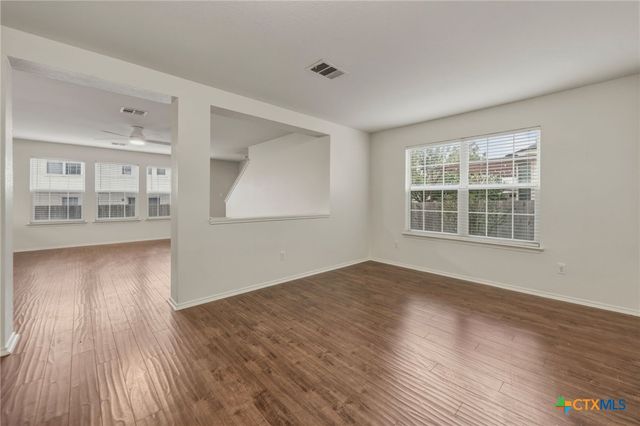 109 Comal Cove, Elgin, TX 78621