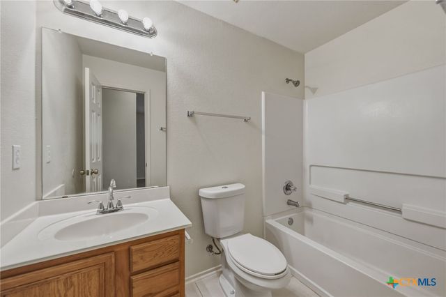 109 Comal Cove, Elgin, TX 78621