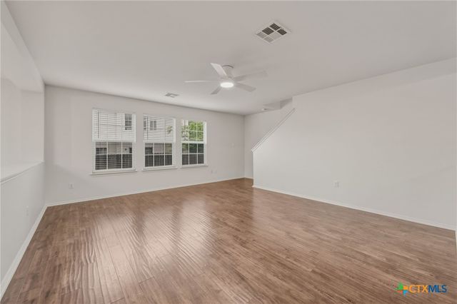 109 Comal Cove, Elgin, TX 78621