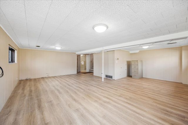 10406 Preston Street, Westchester, IL 60154