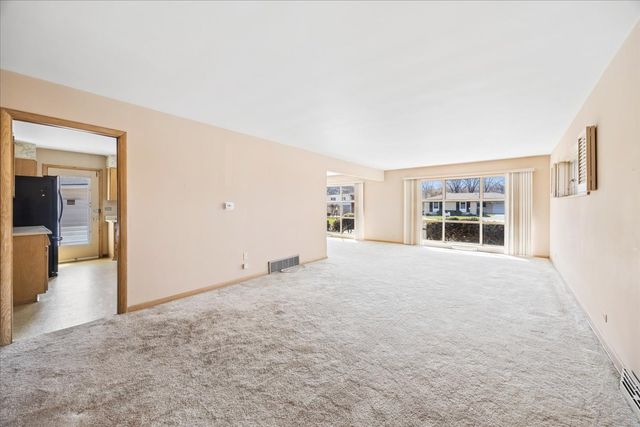 10406 Preston Street, Westchester, IL 60154