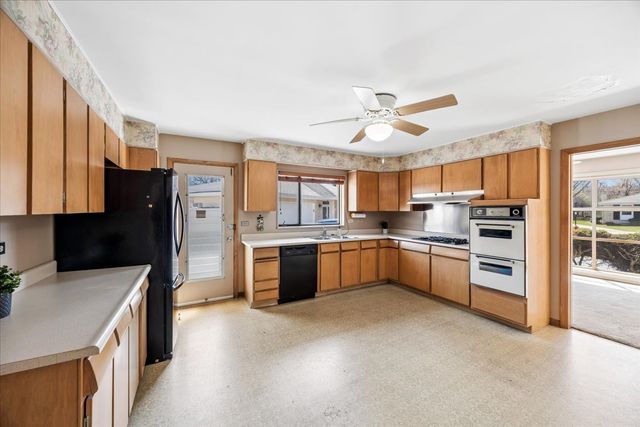 10406 Preston Street, Westchester, IL 60154