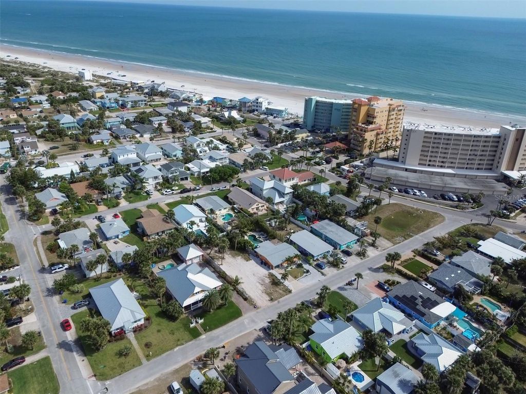 Image 12 of property listing at 306 NORMANDY AVENUE, New Smyrna Beach, FL 32169