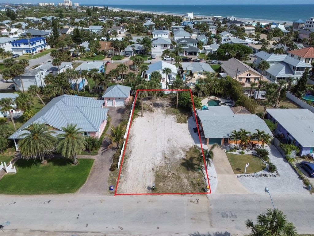 Image 5 of property listing at 306 NORMANDY AVENUE, New Smyrna Beach, FL 32169